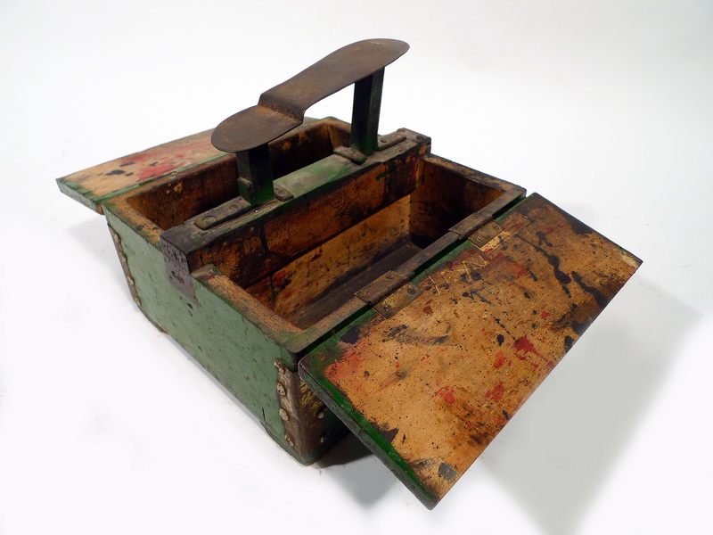 caja herramientas zapatero madera-metal 26x30x28 1u